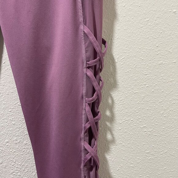 Womens Lavender High-Waisted Leggings With Side Crisscross Detail & Pockets L/XL - Picture 4 of 12